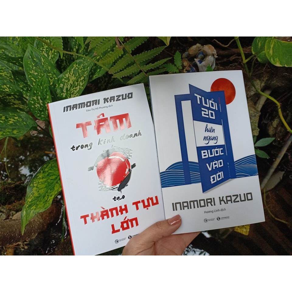 [Mã BMLTA35 giảm đến 35K đơn 99K] Sách - Tuổi Hai Mươi Hiên Ngang Bước Vào Đời
