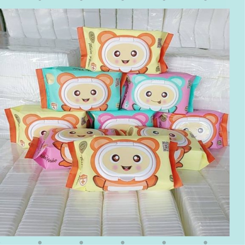 Gói 100 tờ khăn giấy ướt kháng khuẩn dịu nhẹ cao cấpSản phẩm đạt tiêu chuẩn cho tất cả các nhu cầu cho mẹ và bé