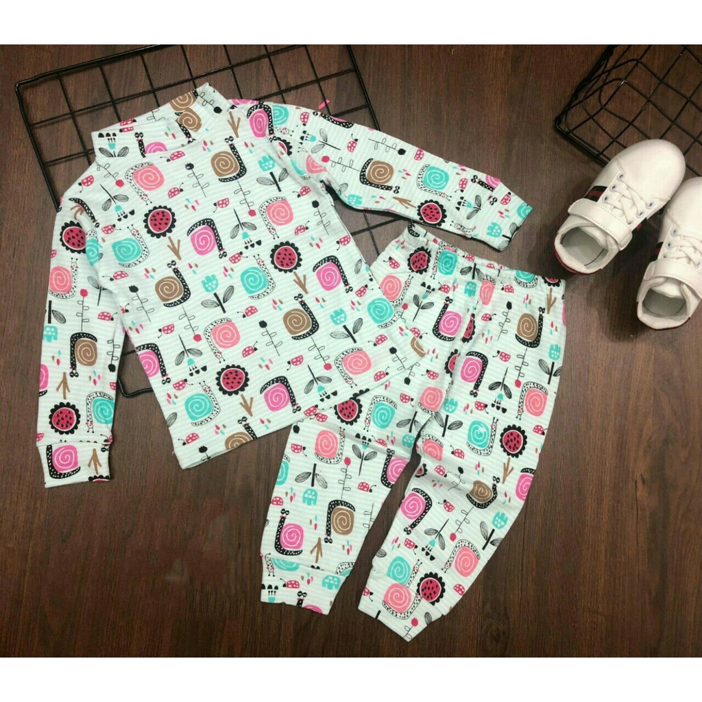 Bộ thun cotton tay dài cổ lọ 3p xinh xắn và ấm áp cho bé gai