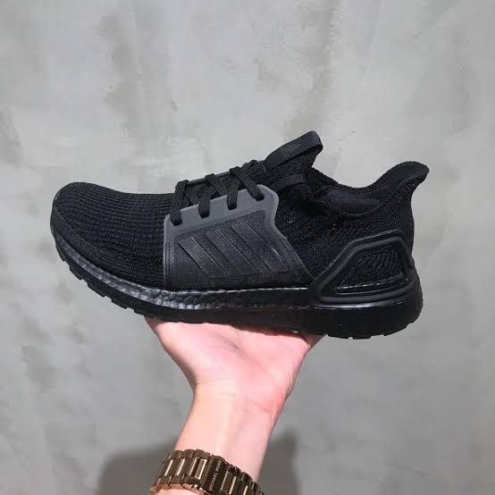 ultraboost 19 full black