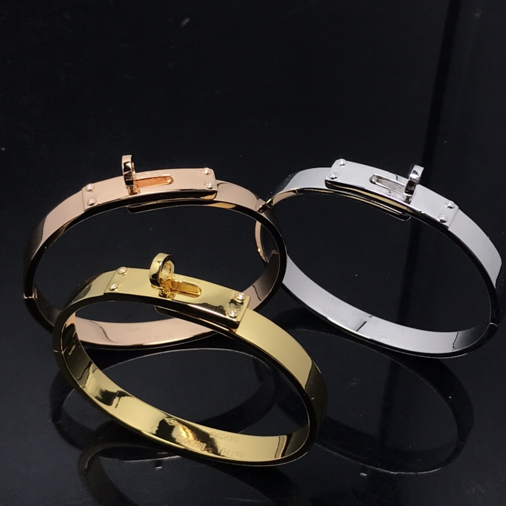 Hàng Mới Về Mới Vòng Tay Hình Mũi Heo Độc Đáo 17CM