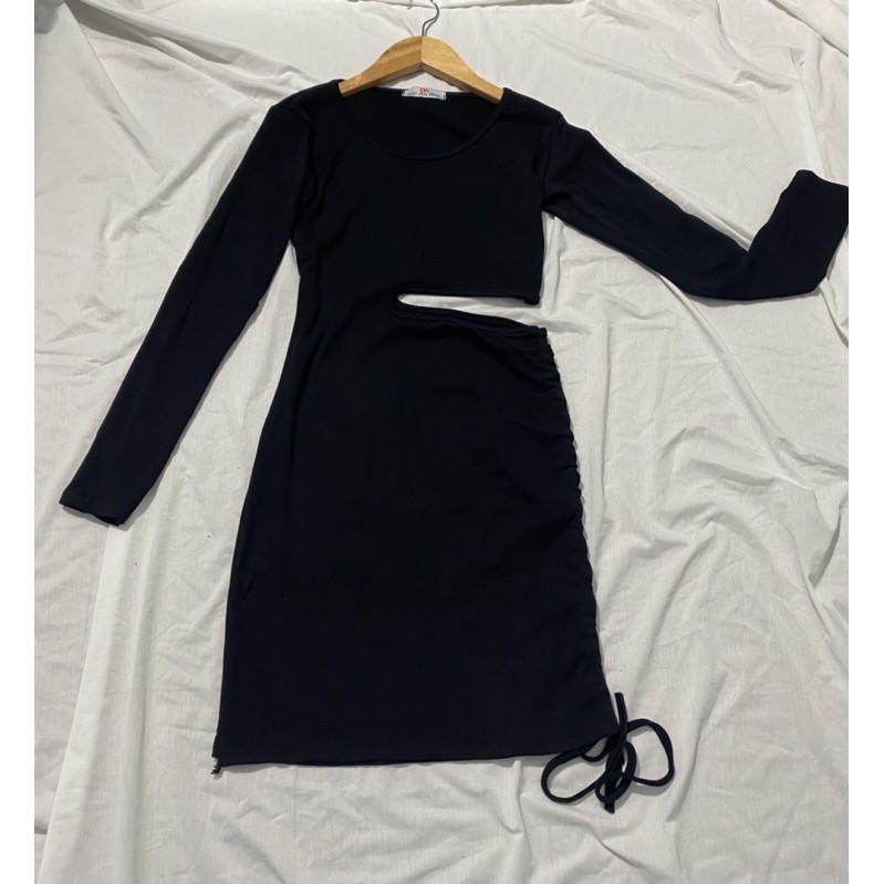 Đầm ôm body kiểu khoét eo cổ vuông tay dài chất vải thun Borip | BigBuy360 - bigbuy360.vn