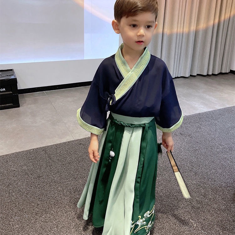 Bộ Đồ Hán Phục Thêu Họa Tiết Phong Cách Phương Tây Thời Trang Mùa Hè Mới Cho Bé Trai