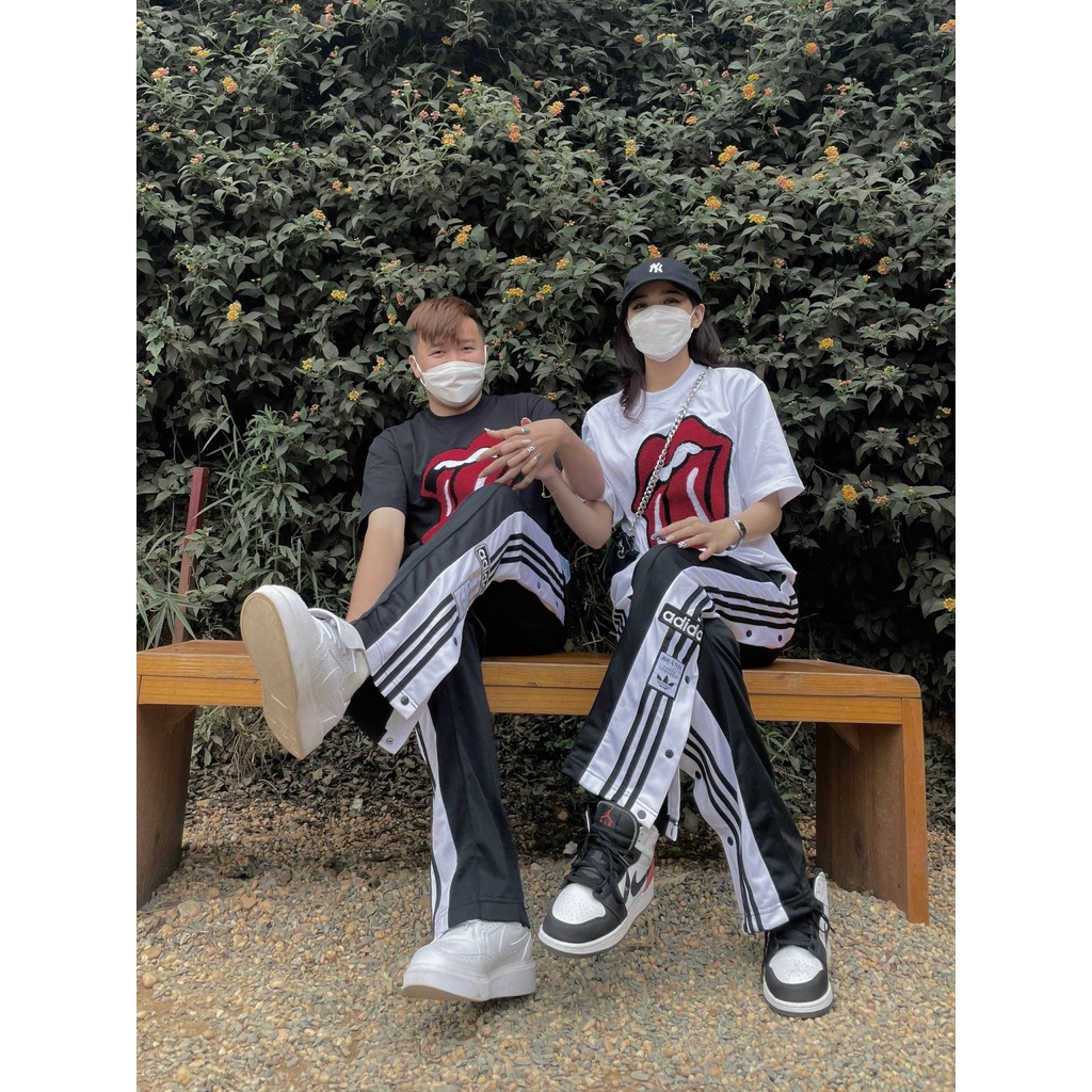 ÁO THUN UNISEX MÔI THÊU XÙ HOT TREND