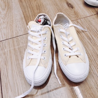 Converse real 2hand vàng nhạt
