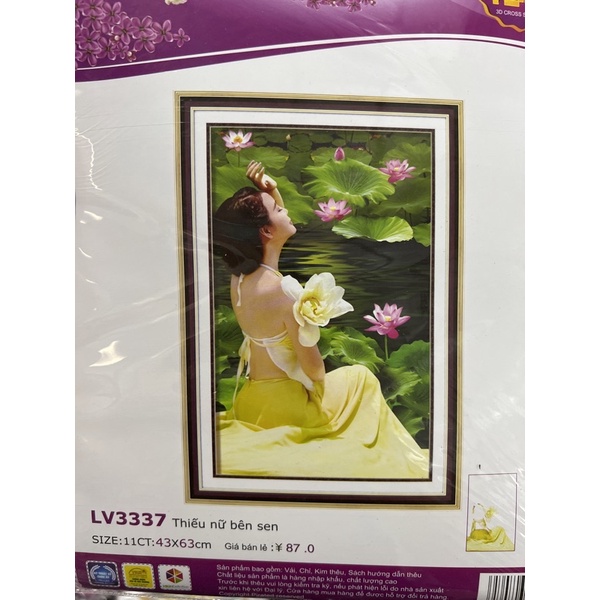 tranh thêu chữ thập thiếu nữ bên sen lv3337 ( 43x63)