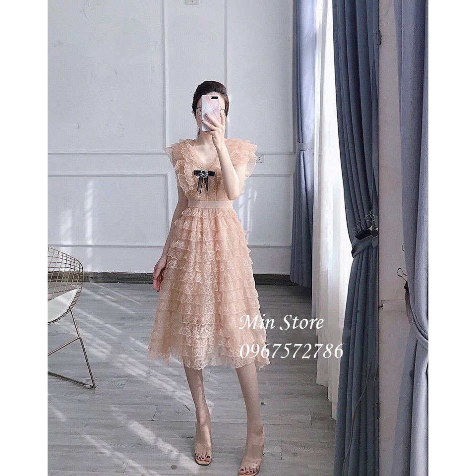 Váy ren tầng công chúa cổ V