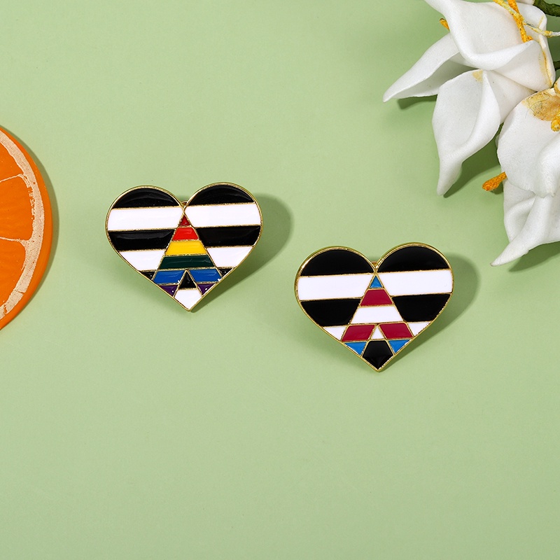Ghim Cài Áo Hình Trái Tim Nhiều Màu Sắc Cho Bạn Bè