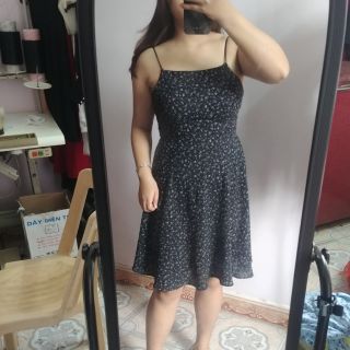 Váy 2 dây hở lưng