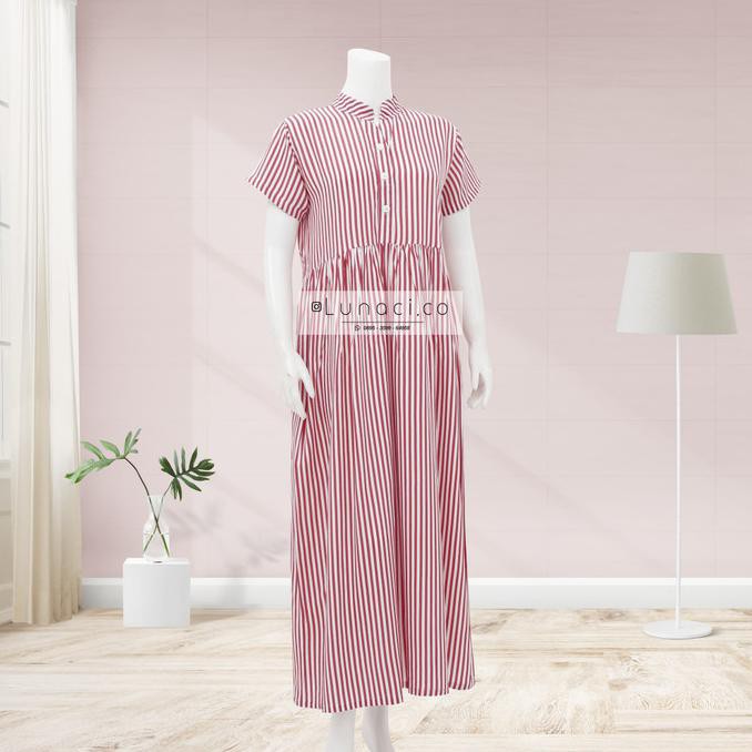 Đầm Maxi Kẻ Sọc Trắng Lunaci Size L 1462