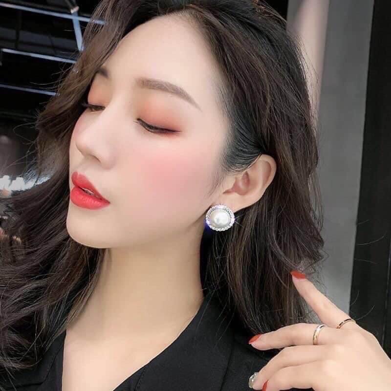 Bông tai đính đá tròn bản vip sang chảnh
