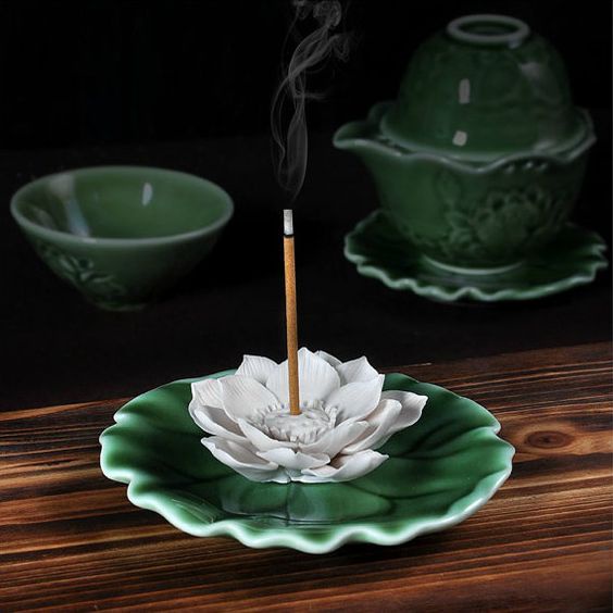 Nhang Sả/Bưởi/Ngải Cứu THƠM, ÍT KHÓI, CONG, KHÔNG RƠI TÀN Hữu Cơ (Hộp 100 Cây, 30cm x 3mm) THIÊN ÂN