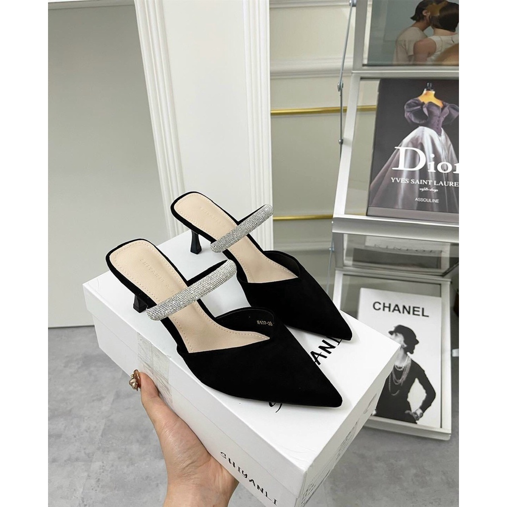 Giày cao gót mũi nhọn đính đá mã TH134