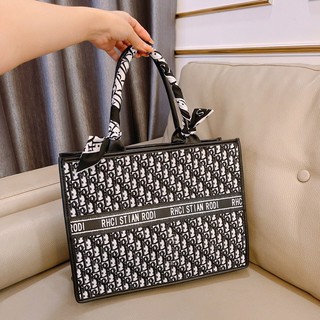 Túi xách công sở kèm khăn size 35