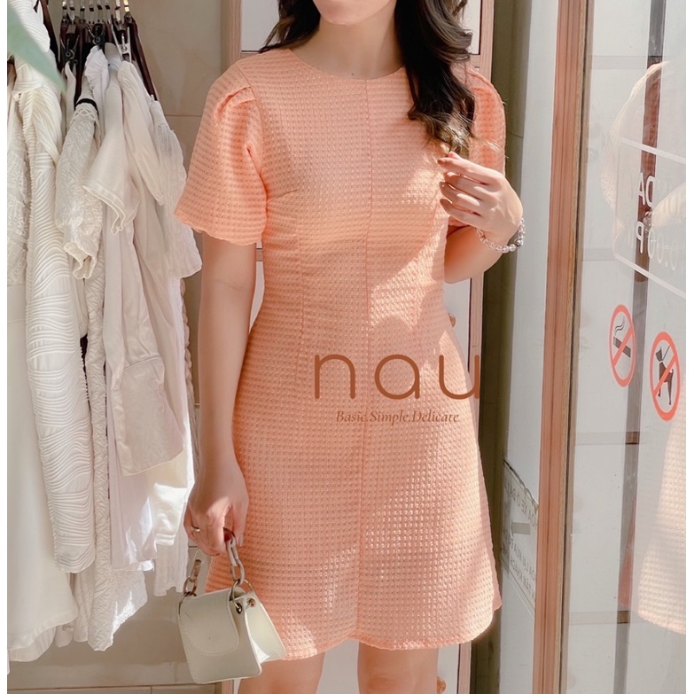 Đầm tay phồng dáng mini basic