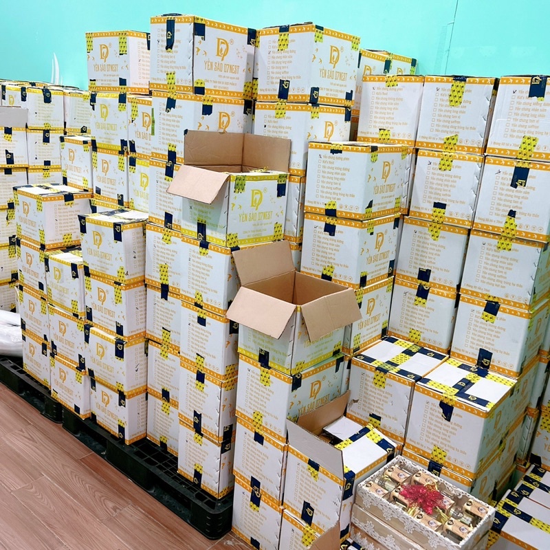 Sỉ 1 thùng 60 hủ yến sào chưng sẵn 30% D7 nest tặng 6 hủ