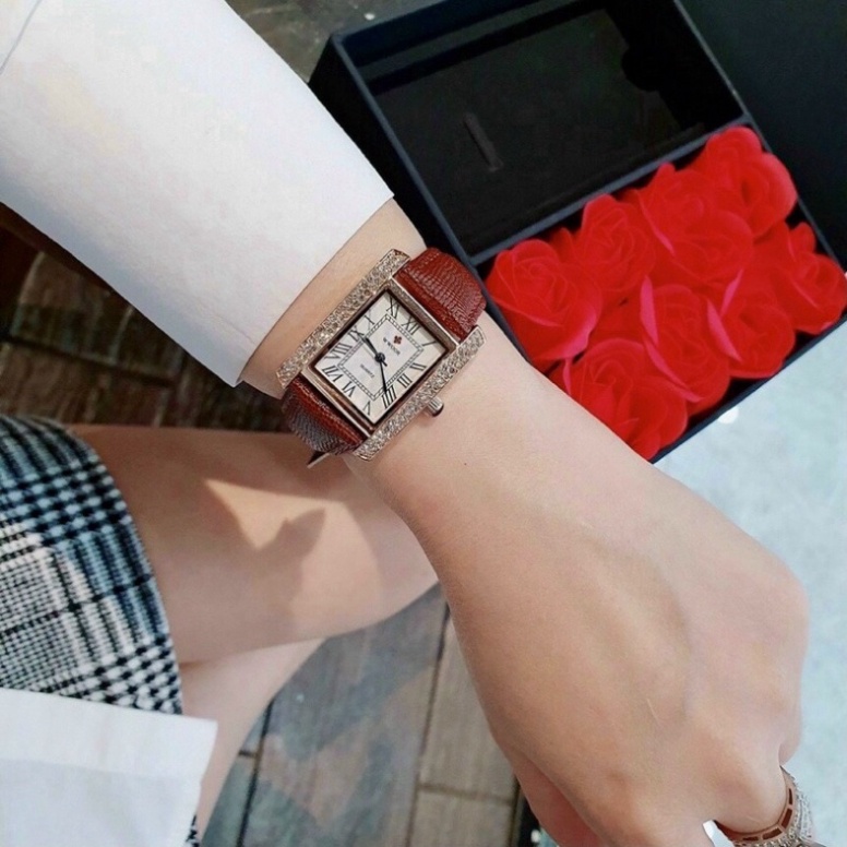 Đồng Hồ Nữ WWOOR 8806 Mặt Vuông Dây Da Thời Trang Đẹp