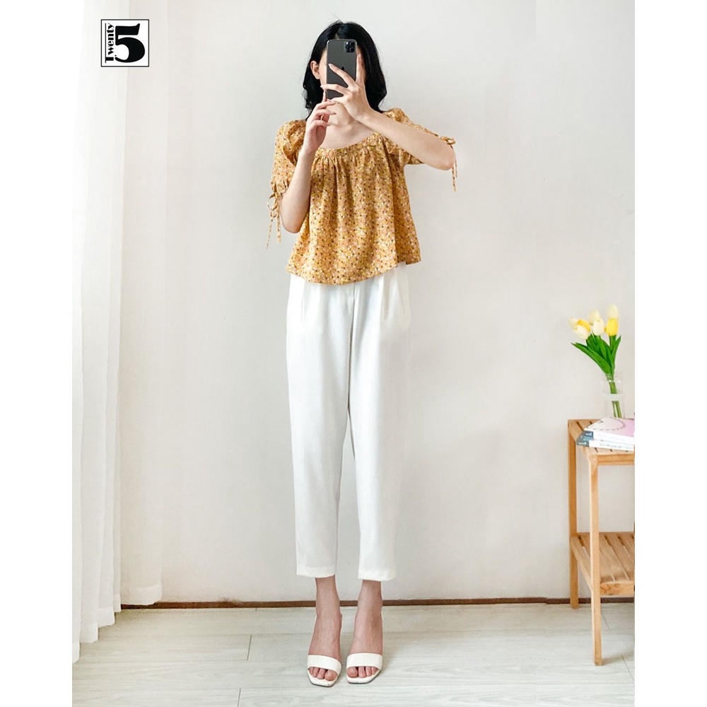 Áo kiểu nữ hoa nhí vintage nhún ngực chun vai Twentyfive A14