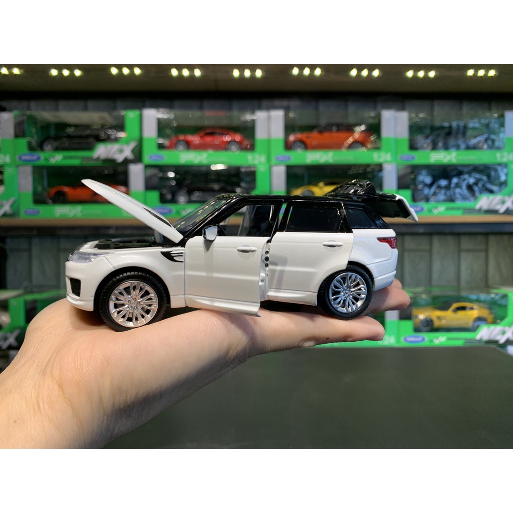 Mô hình xe Land Rover Range Rover Sport tỉ lệ 1:32 Hãng JACKIEKIM