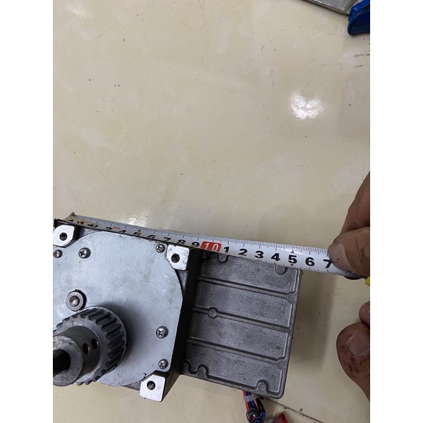Motor giảm tốc size lớn 24v
