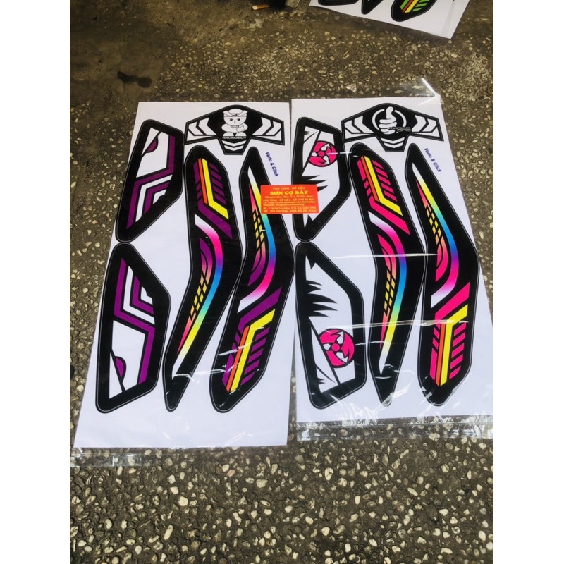 Decal tem dán demi xi nhan và cốc đuôi đèn full bộ 3 món cho vario 18 đến 20 giao kiểu và màu ngẫu nhiên