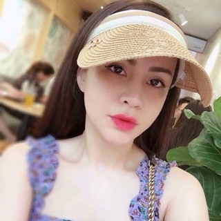 Mũ cói vành Hàn quốc