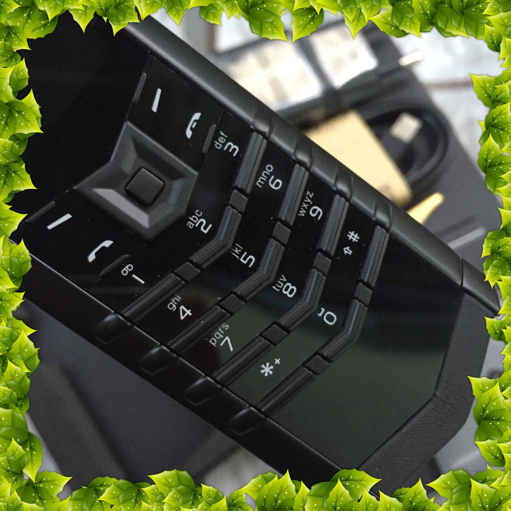 Điện thoại giá rẻ k8 lưng da tặng kèm 2 pin [Full box] | BigBuy360 - bigbuy360.vn