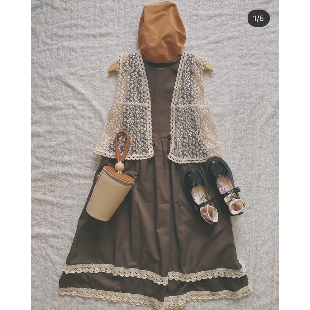 Đầm yếm xinh xắn