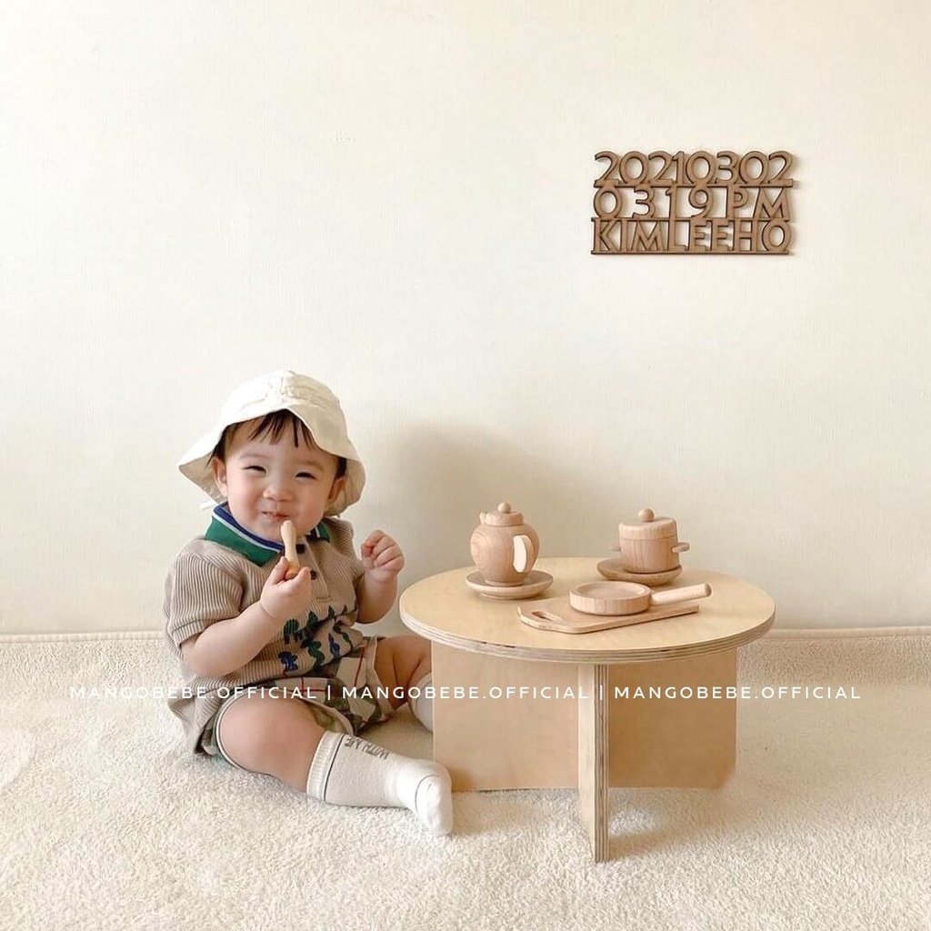 Bàn học hình Gấu và hình Tròn bằng gỗ cho bé