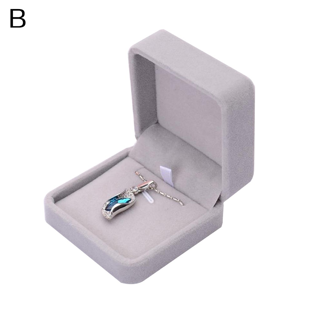 Hộp Đựng Trang Sức Bằng Nhung Sang Trọng Ốp