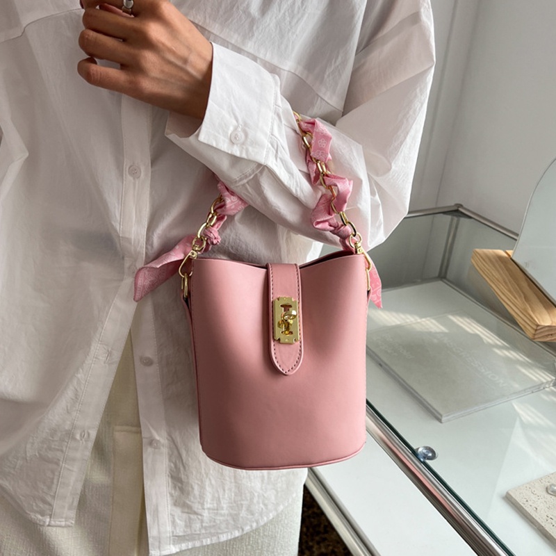 Túi Xách bucket Dây Xích Đeo Vai Thời Trang Cho Nữ