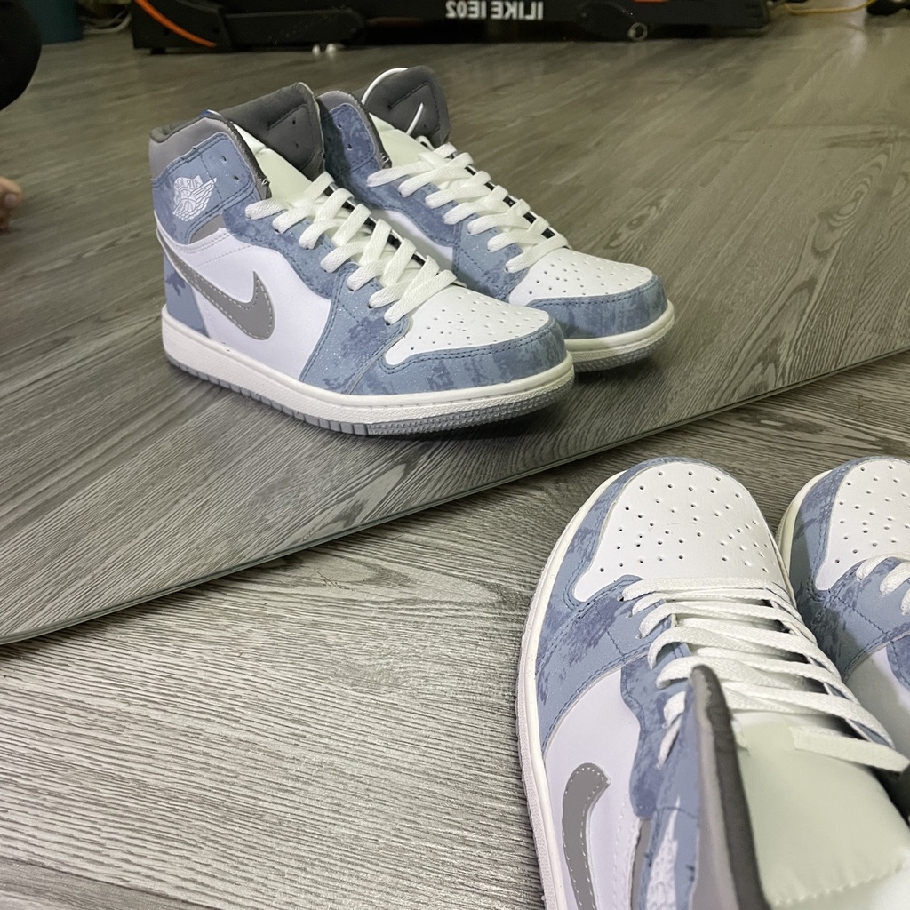 Giày thể thao nam nữ cổ cao Jordan 1 Retro OG Hyper Royal [HÀNG MỚI VỀ] Giày 𝐉𝐨𝐫𝐝𝐚𝐧 xanh loang nam nữ bản đẹp