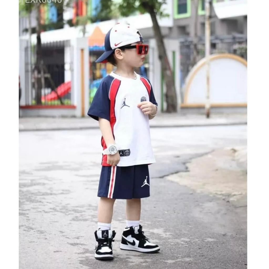 C32 - BỘ TT BÉ TRAI PARIS