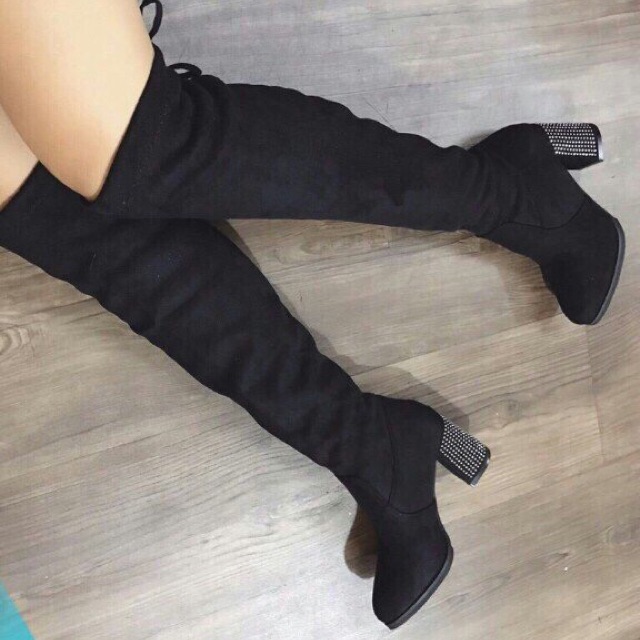 Bốt gót đá cao cổ