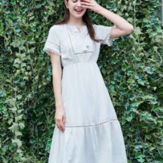 Đầm Maxi trắng phối ren cao cấp