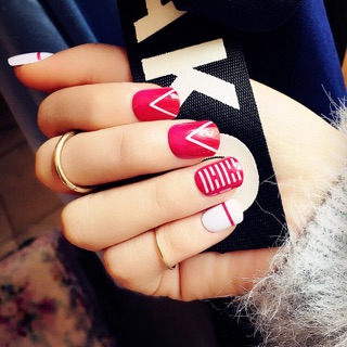 Móng giả ikon