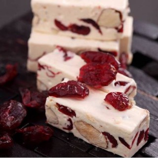 Kẹo sữa hạt - Nougat