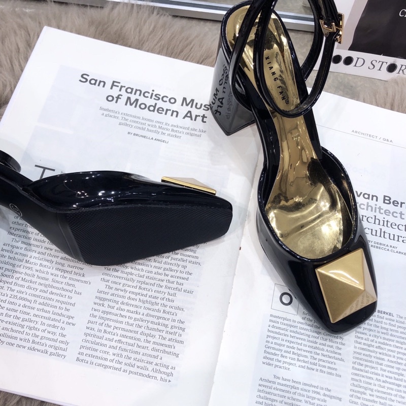 Sandal cao gót da bóng mũi kim loại quai cài qccc fullbox