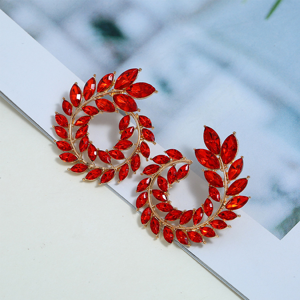 Khuyên Tai Nữ Trang Tạo Hình Độc Đáo