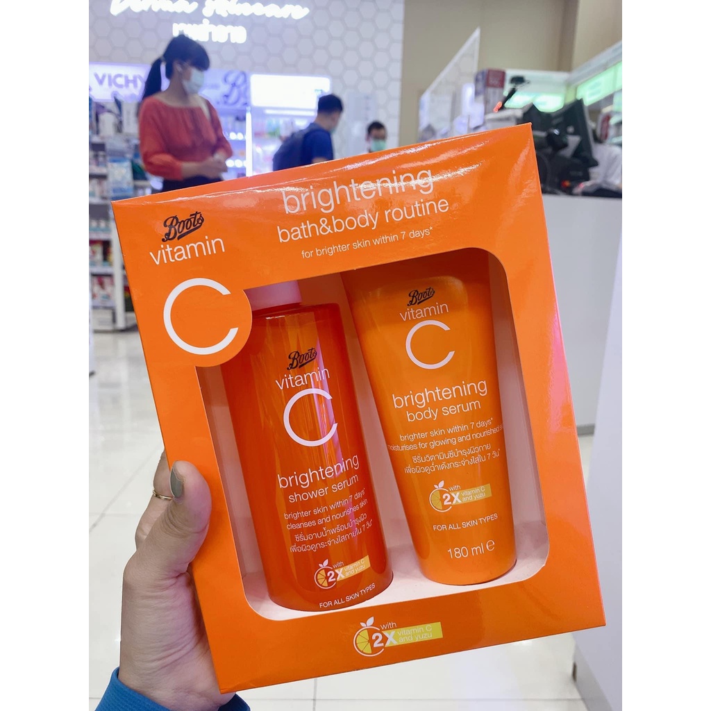 SỮA TẮM + DƯỠNG THỂ VITAMIN C BOOTS THÁI LAN