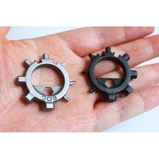 Móc khóa kèm đầu vít tiện lợi