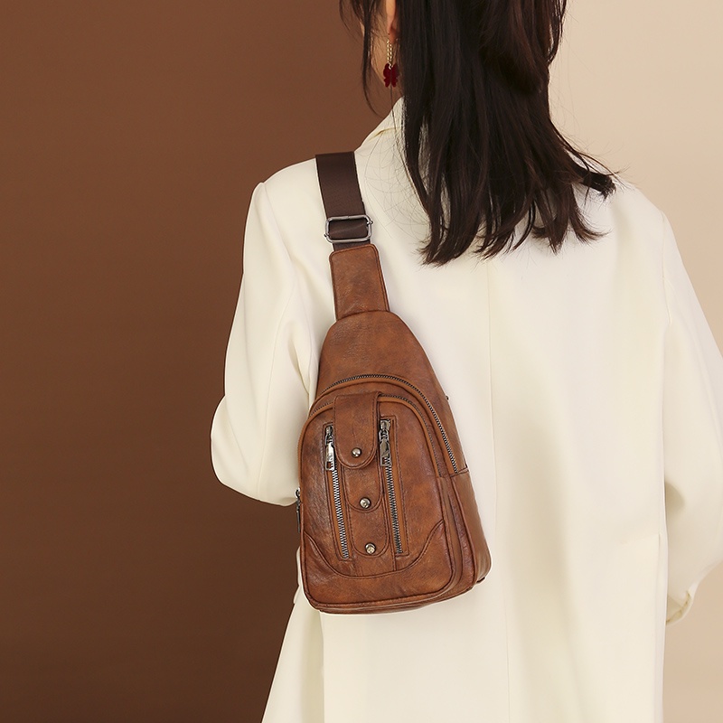 Túi Da Đeo Chéo Ngực Phong Cách Retro Cá Tính Cho Nữ