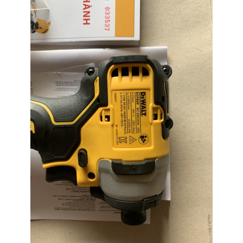 Máy bắt vít Dewalt DCF809 - Điện Máy Tiến Đạt