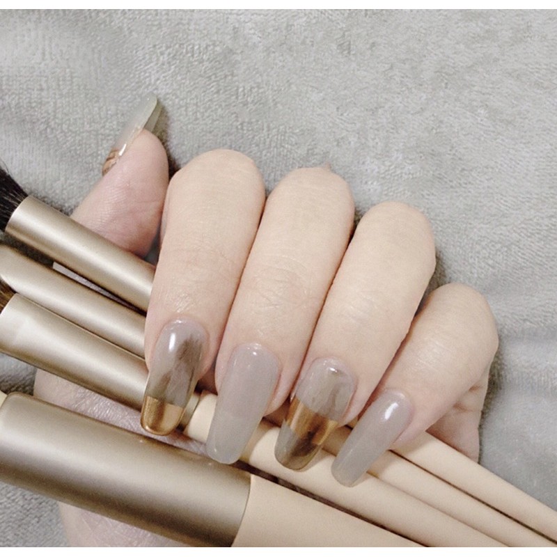 Nailbox Nuna móng úp thiết kế móng thạch mạ gương vàng bạc rose gold . inbox đổi màu đổi shape . CÓ NOW SHIP