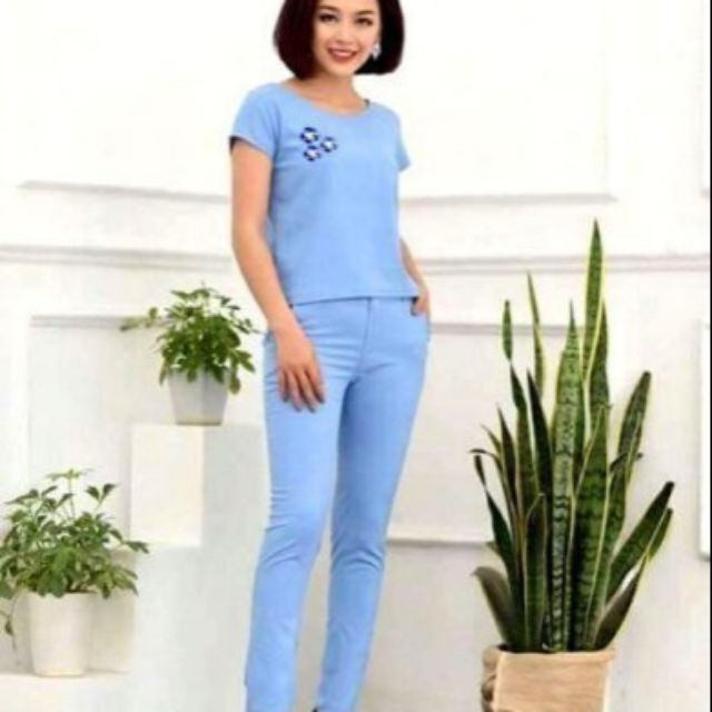 Chuyên bỏ sỉ số lượng các mặt hàng quần áo .địa chỉ phường hắc dịch thị xã phú mỹ bà rịa vũng tàu. Khách có.