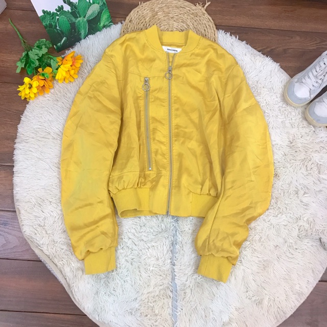 Áo gió hoạ tiết