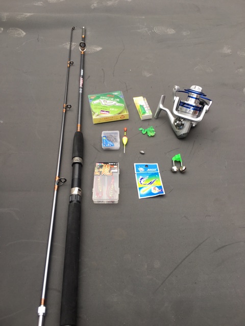 Combo cần câu cá 2 khúc 1.8m  + máy 4000 + phụ kiện đi kèm