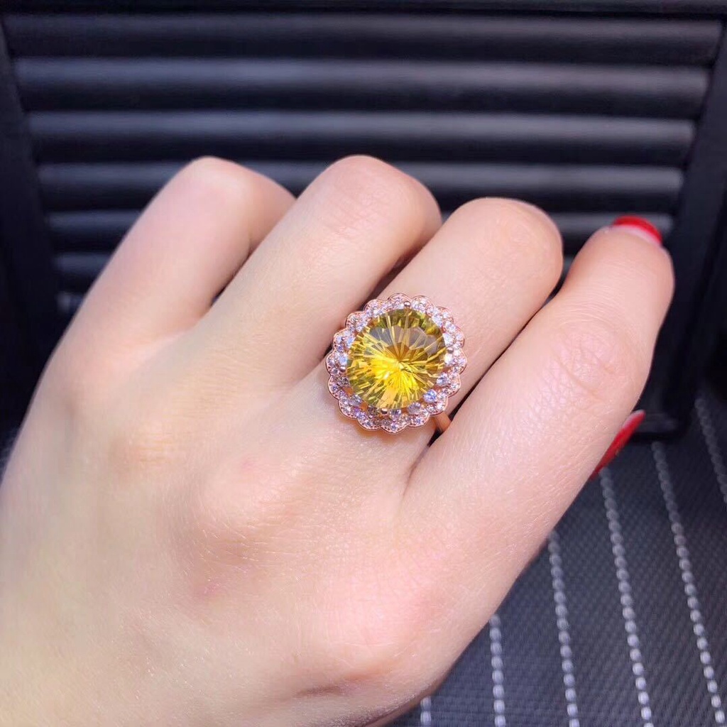 Women's Adjustable Ring with Yellow Zircon