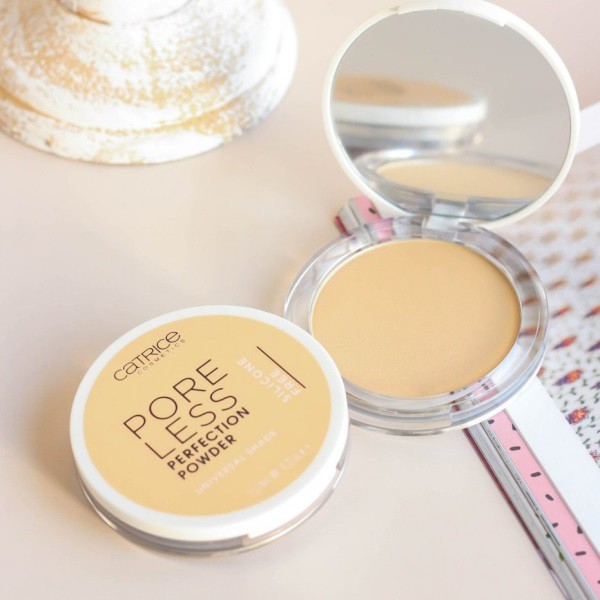 Phấn phủ dạng nén Catrice Pore Less Perfection Powder Universal Shade