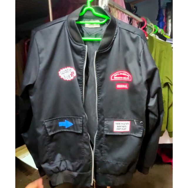5 mẩu áo khoác bomber
